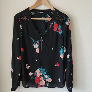 Candie's Black Floral Blouse Long Sleeve 1/4 Zip Front Slots on Shoulder Sz L